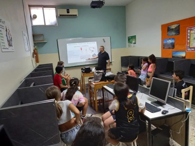 Robotics Fun at Ecole Saint George Bsalim Summer Camp! 1